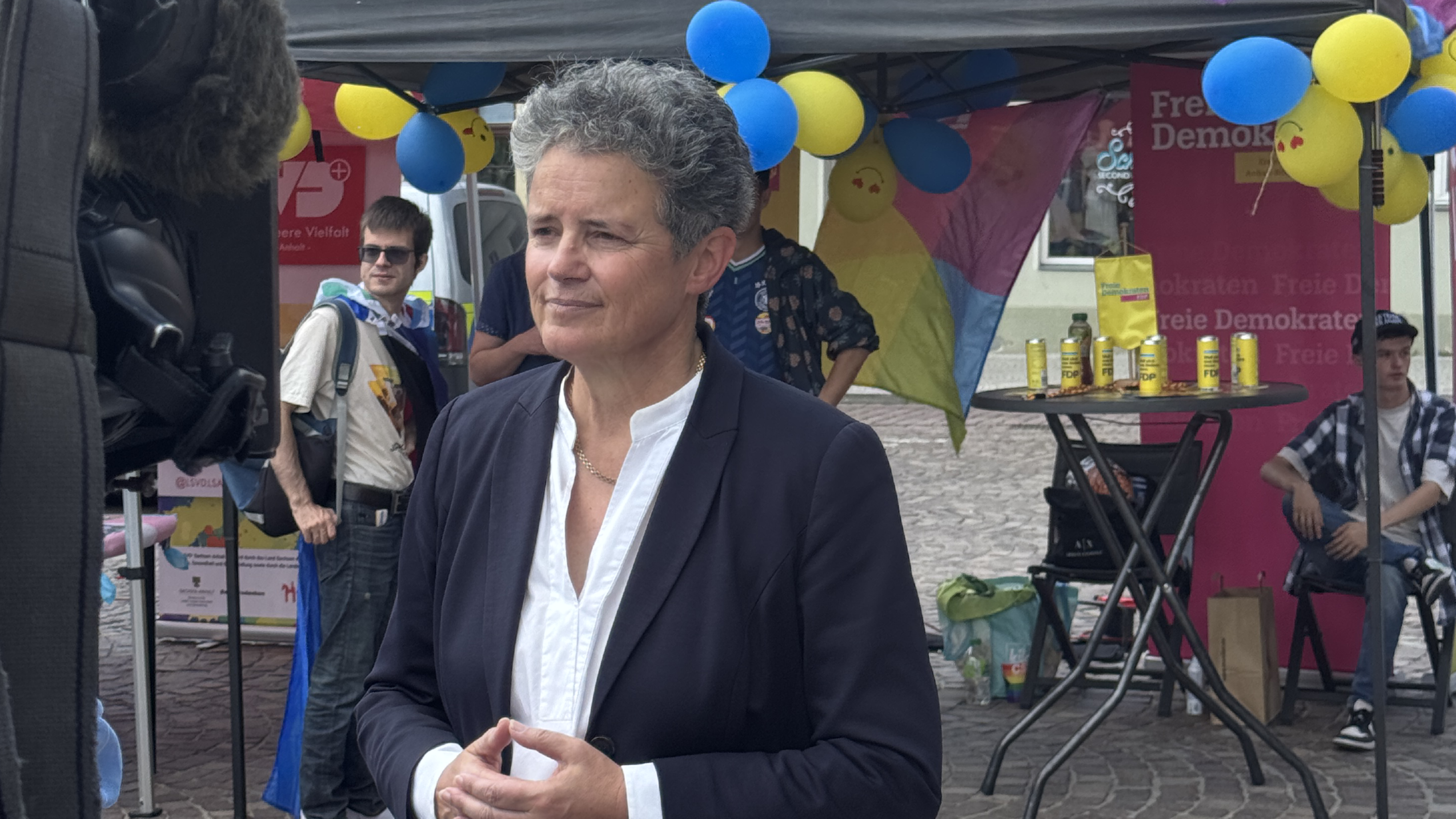 FDP Köthen auf dem CSD Köthen – Im Vordergrund Dr. Lydia Hüskens
